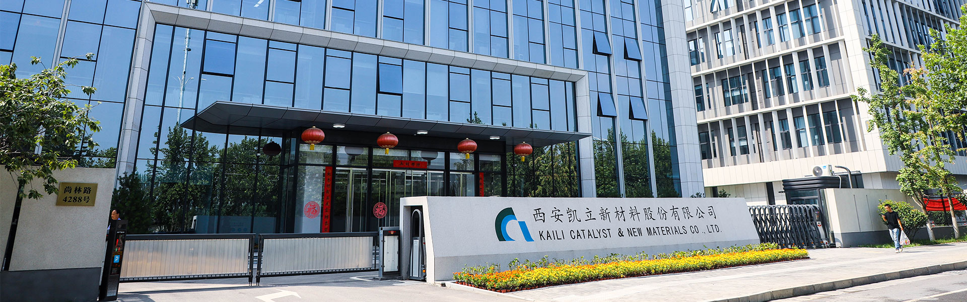 ��ɫ�߻� �츣����